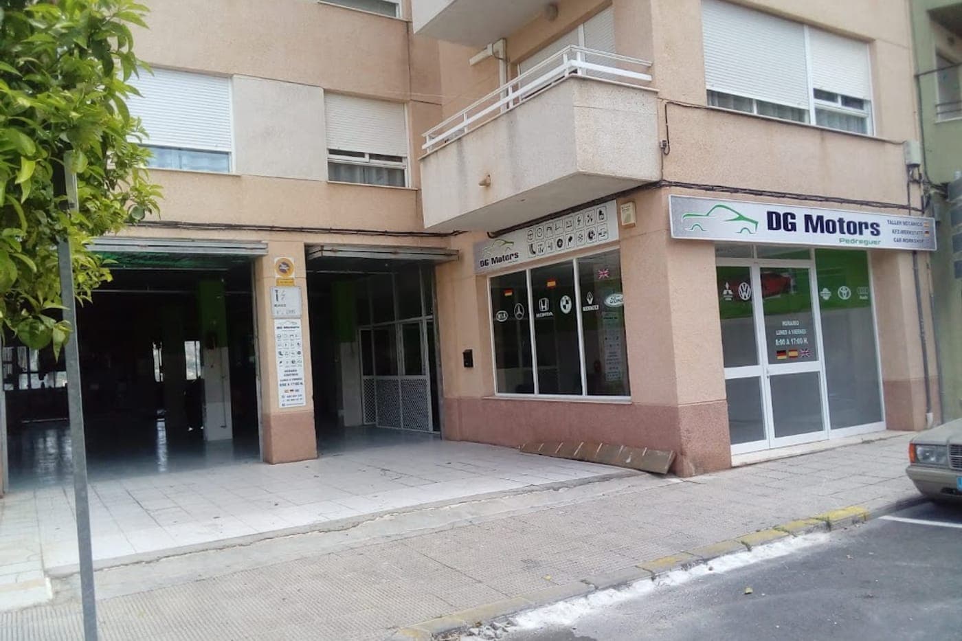En Pedreguer, a mano desde toda la Marina Alta